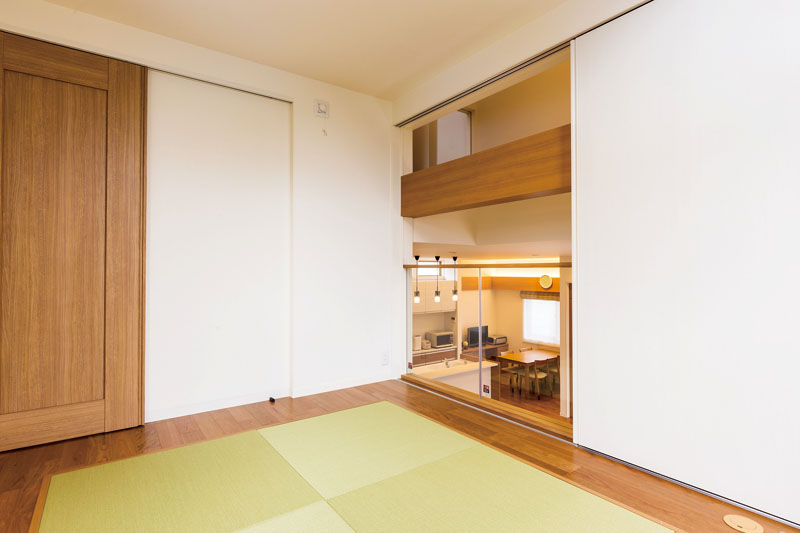 スキップフロアがつなぐ4層2階建て収納たっぷり 蔵 がある住まい スキップフロアがつなぐ4層2階建て収納たっぷり 蔵 がある住まい